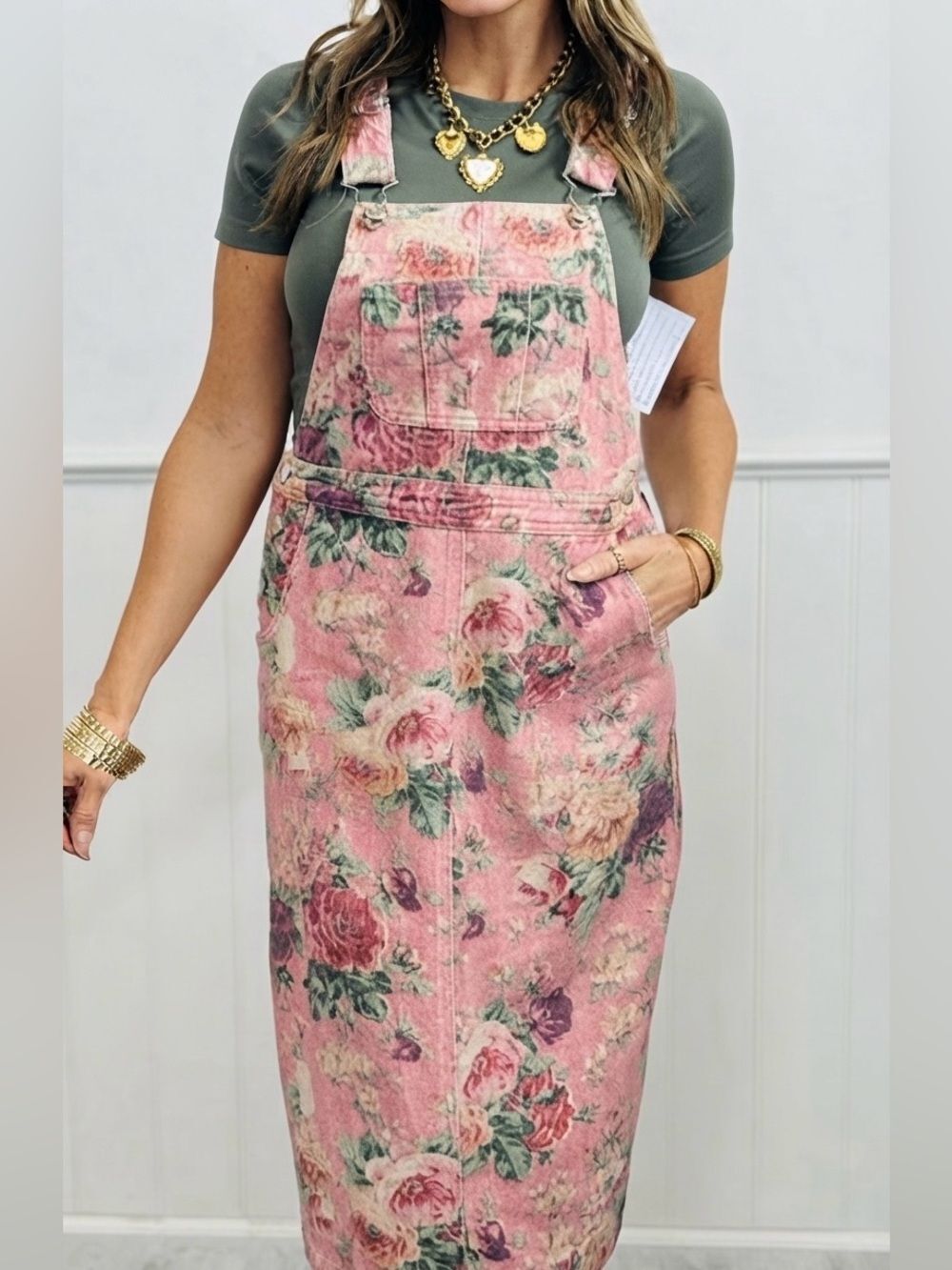 Davi & Dani Boho Vintage Pink Floral
Denim Overall Dress Size Large NWT